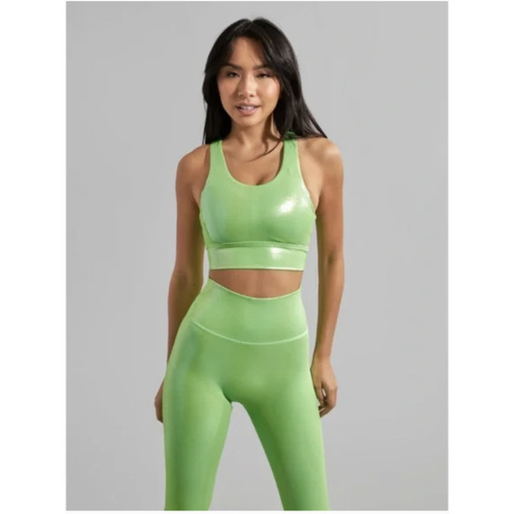 BUFFBUNNY Rebel Holographic Green Leggings - Picture 10 of 10